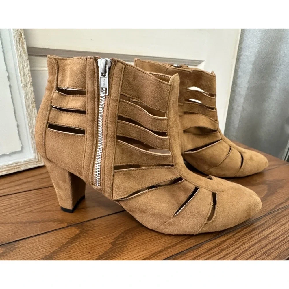 Comfortview Sloane Womens Size 9 Block Heel Caged Bootie Tan‎ Faux Suede